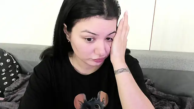 Dark_Moni webcam