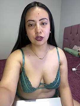 Live sex cam di IvyVelvet_