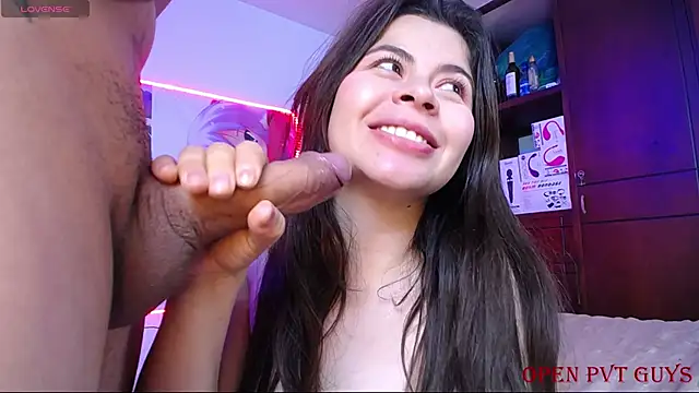 AntonellaAndMao webcam