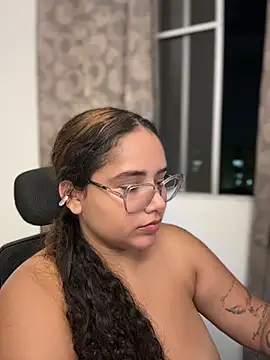 CurlyGirl_1 webcam