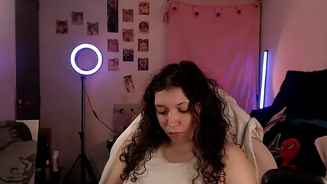 AllyDonfort webcam