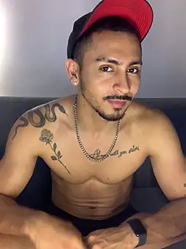 NicolasChest_xxx webcam