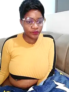 ChubbyBitch26 webcam