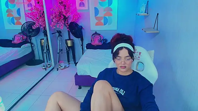 Maggy_t18 webcam