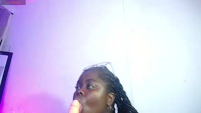 neighbor-ebony webcam