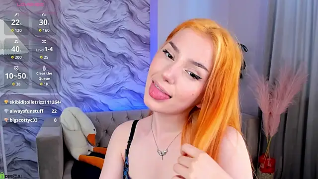 Lonny_Peach webcam
