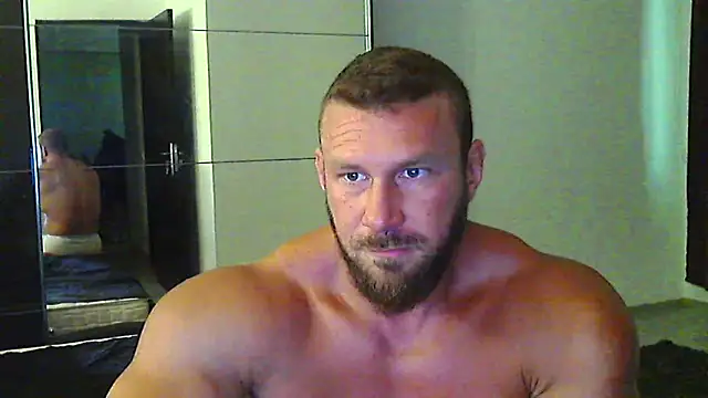 muscularkevin webcam