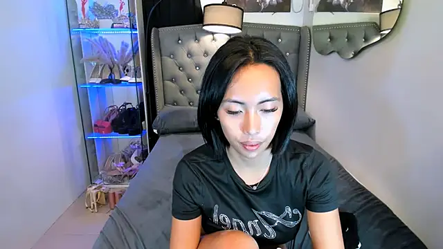 reighnempress webcam