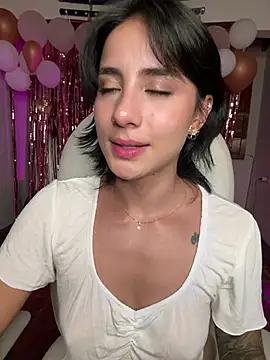 Ale_Lewis webcam