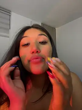 SharaRous live cam on StripChat