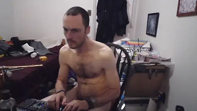 JohnnyMoves webcam