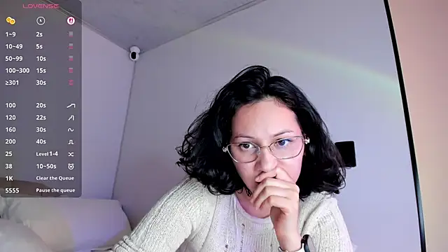 Anyi_1 live cam on StripChat