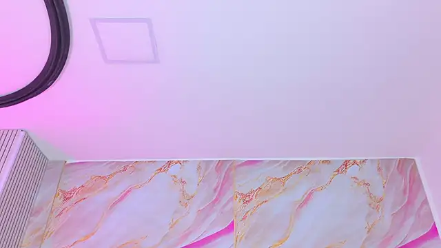 emmacurvy webcam