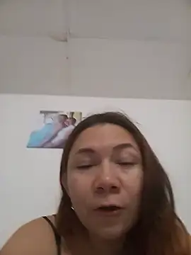 Luna_Morch live cam on StripChat