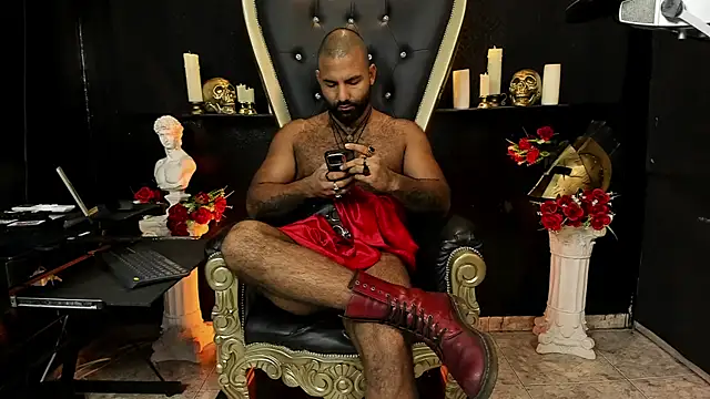 BeardAndrew live cam on StripChat