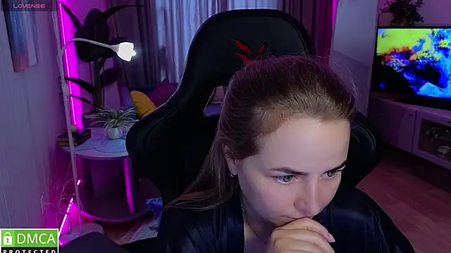Mira_Mermayd live cam on StripChat