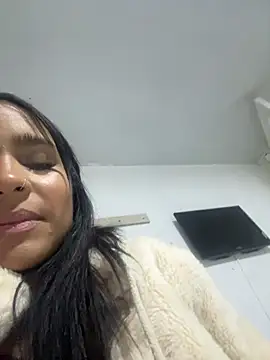 sophie_pariss webcam