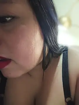 Gatitadiablita35 webcam