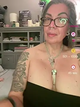 dieseldame1313 webcam