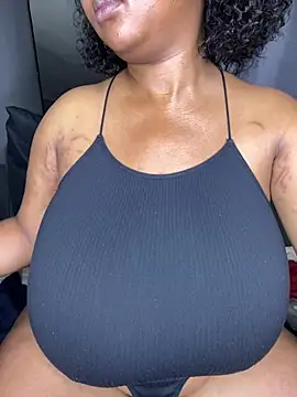 MayaPassion live cam on StripChat