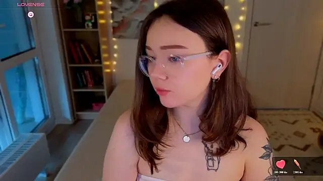 MilenaSaint webcam