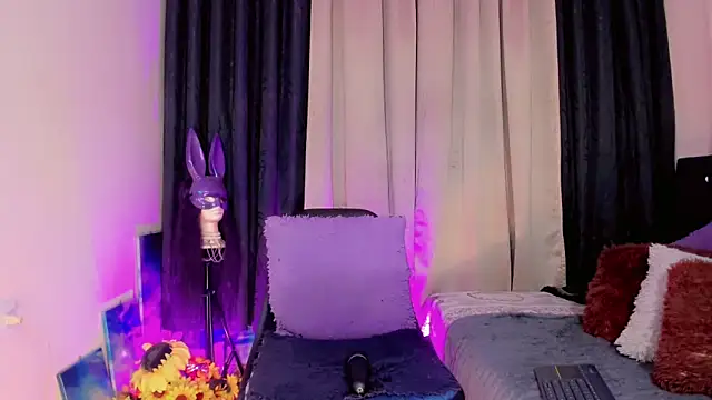 lesly_xx live cam on StripChat