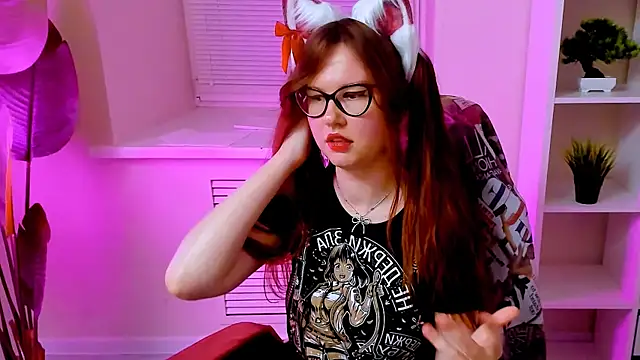 CarolGiggly webcam