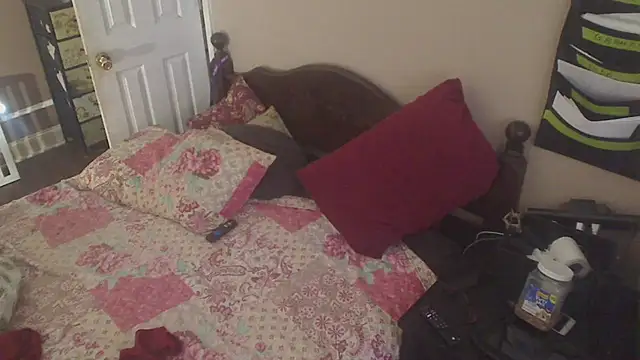 Ireallysquirt webcam