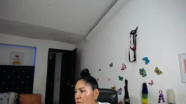 mature_bigboobs10 - Mature_bigboobs10's free webcam - UK Sex Cams