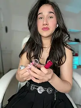julieta_jhonss live cam on StripChat