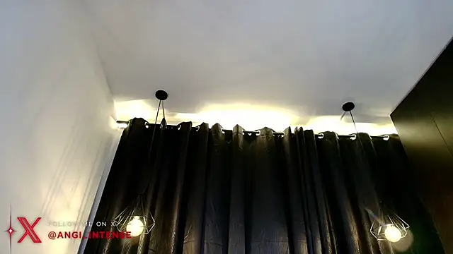 angi_intense live cam on StripChat