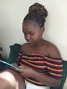 little_creamy webcam
