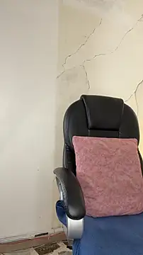 NiickyJones webcam