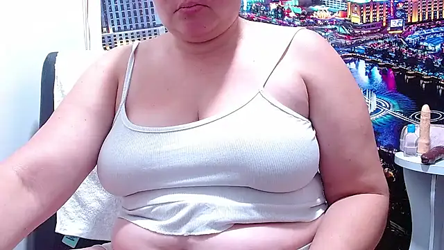 tila_nastyy webcam