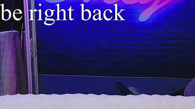 AlessiaCroft webcam