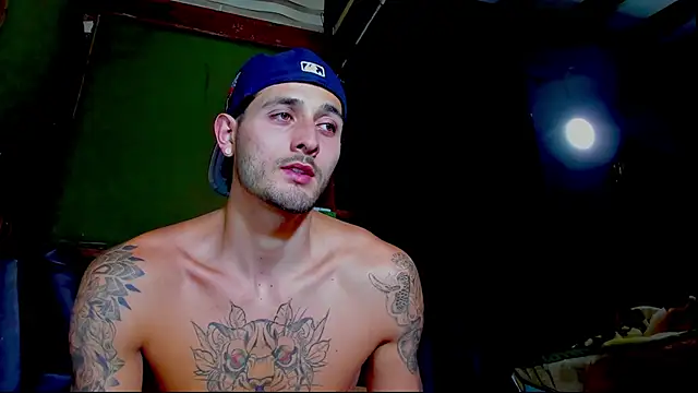 alejo__323__ webcam