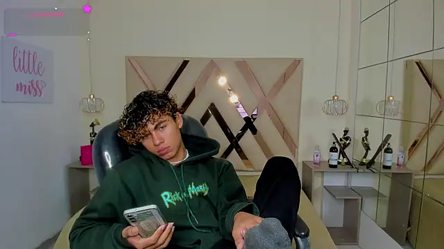 Anyelo_Twink webcam