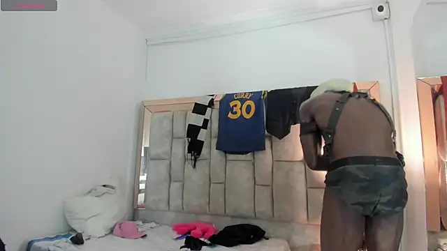 Titan_Moreno_ webcam