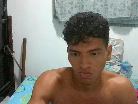 Z9diatog2021 live cam on StripChat