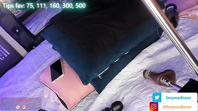 MADISSONLOVE_ webcam