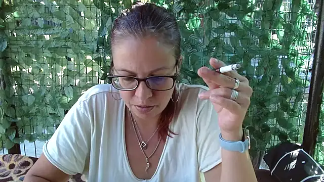 LadyHellene webcam