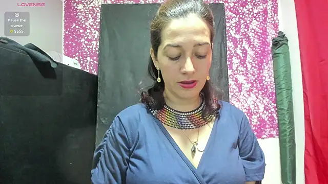 Laura_hellss webcam