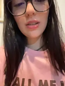 HinaSweet webcam