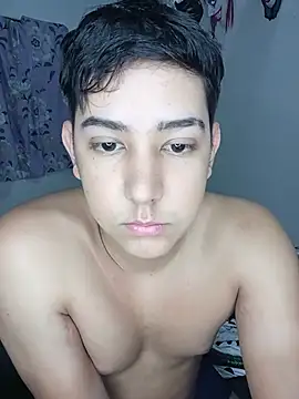 sweetboyxxx11 webcam
