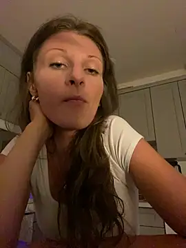 LuciousItaliaa webcam