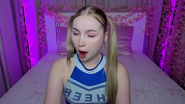 LilyStarlight webcam