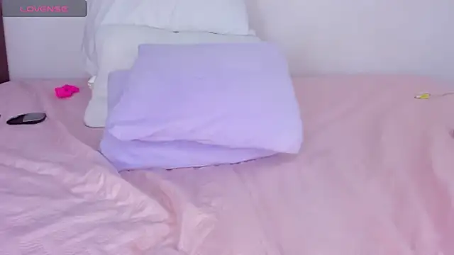 Anna-luna live cam on StripChat