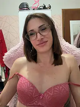 Irresistible24 webcam