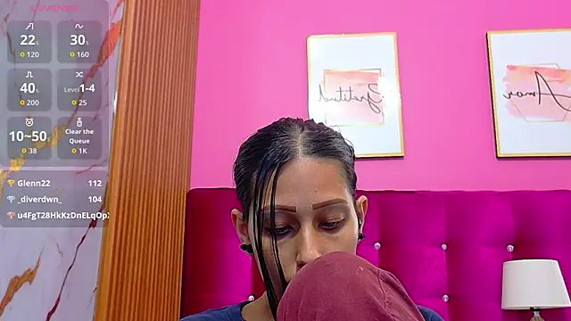 yourcuteneighbourr webcam
