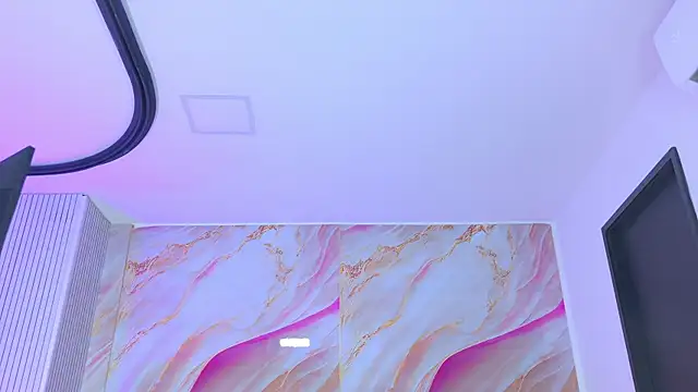 emmacurvy webcam